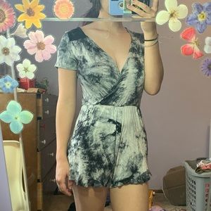 🌸🌸Super soft tie dye romper🌸🌸